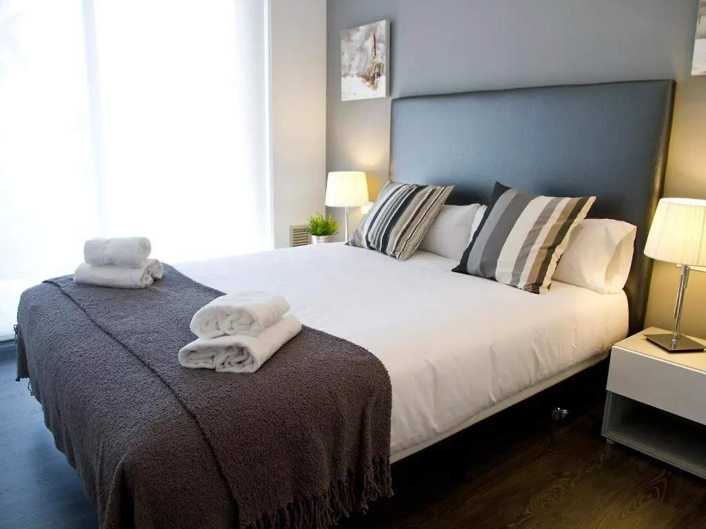 Hotel Dailyflats Parc Gueell Barcelona 3*,  España
